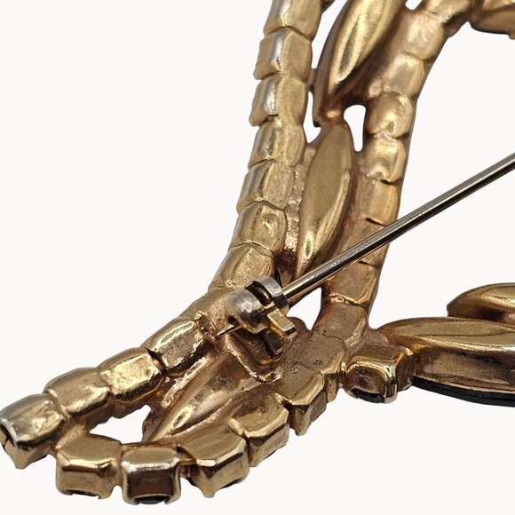 Gold Tone Black Navette Brooch Prong Set Rhinestone Unsigned Swirl Pin Fashion - Picture 7 of 14